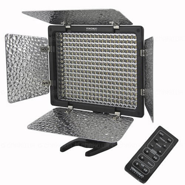 LED освітлювач Yongnuo YN-900 (3200-5500K)